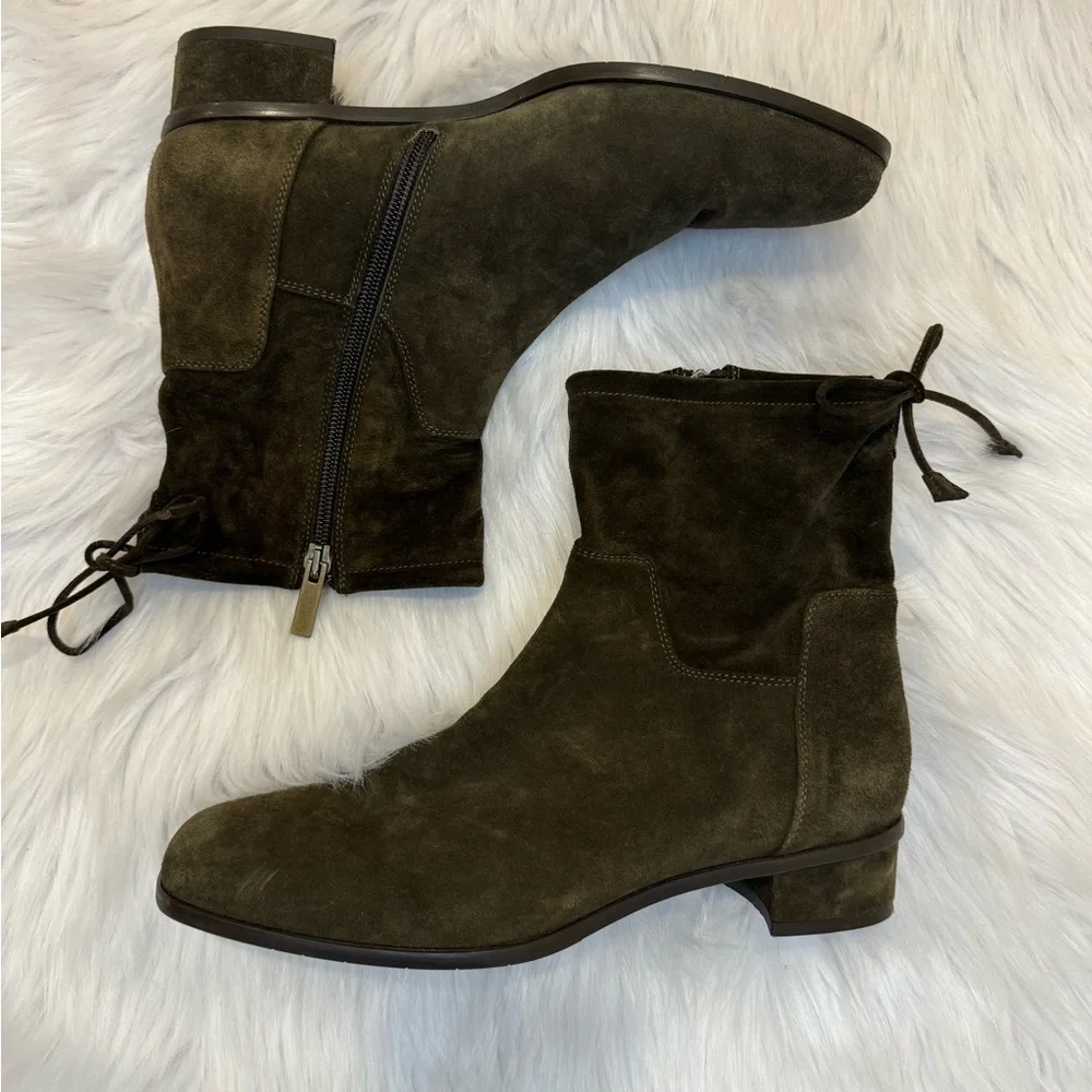 Aquatalia Lisa dark olive insulated suede ankle bootie size 39 or US 9